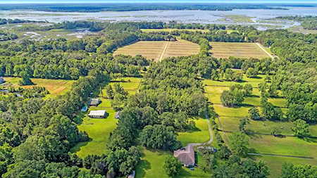 5698 Church Flats Rd Meggett, SC 29449