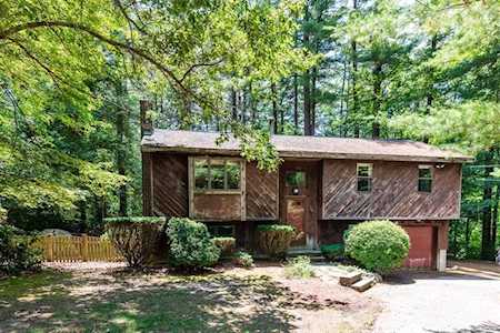 304 Burlington Avenue Wilmington, MA 01887