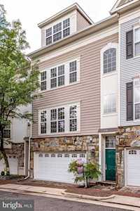 5114 Knapp Place Alexandria, VA 22304