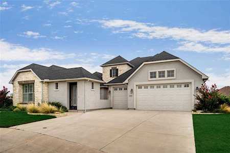 8101 Sanderling Drive Denton, TX 76207