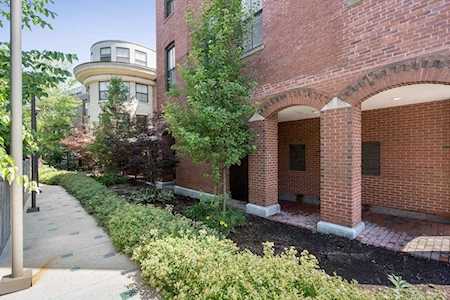 110 Cypress St #104 Brookline, MA 02445