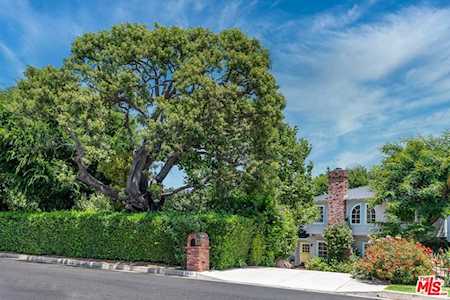 14161 Valley Vista Boulevard Sherman Oaks, CA 91423