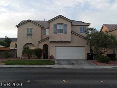 1520 Hammer Ln North Las Vegas, NV 89031