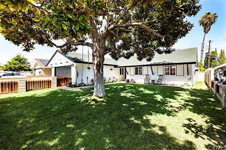 16602 Dale Vista Lane Huntington Beach, CA 92647