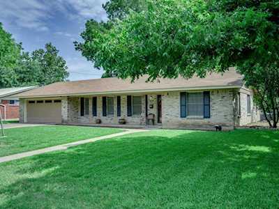 3006 Skylark Dr Austin, TX 78757