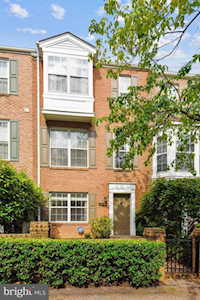 3296 Mount Vernon Ave Alexandria, VA 22305
