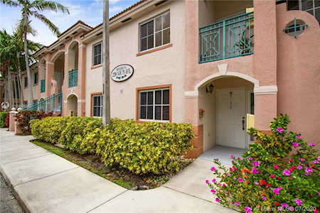 2298 NW 78th Ave #103 Pembroke Pines, FL 33024