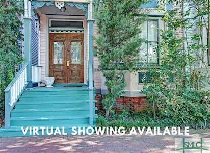 213 E Duffy St Savannah, GA 31401