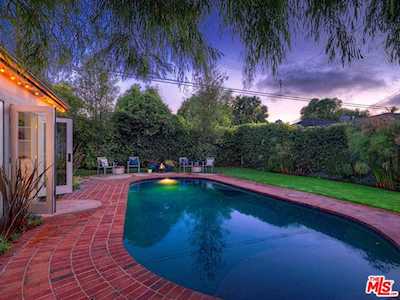 7739 Cowan Avenue Los Angeles, CA 90045