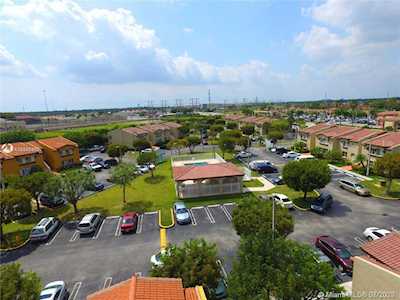15731 SW 137th Ave #103 Miami, FL 33177