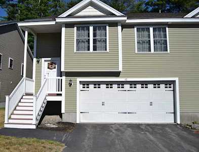42 Leo Gagnon Way #42 Leominster, MA 01453