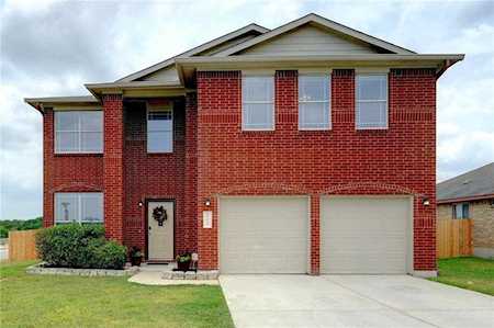 102 Banner Ave Leander, TX 78641