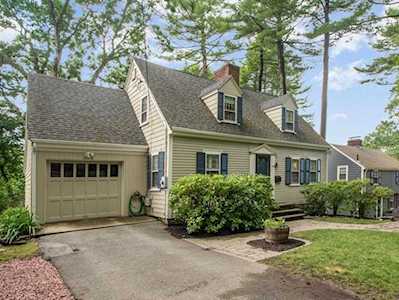 73 Wentworth Rd Melrose, MA 02176