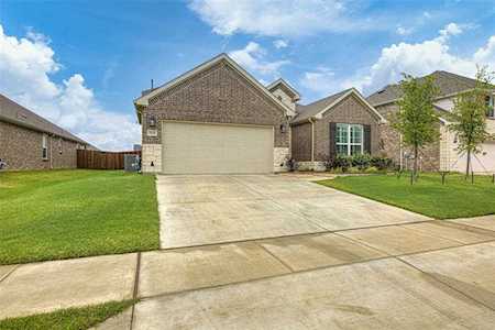 908 Basket Willow Terrace Fort Worth, TX 76052