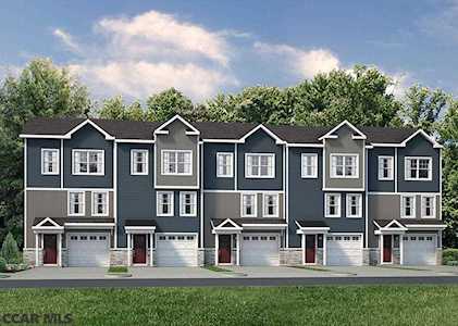 112 Amicus Drive Port Matilda, PA 16870
