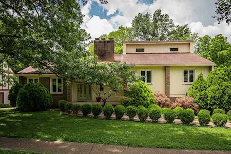 2010 Bainbridge Row Dr Louisville, KY 40207
