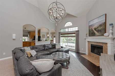 1404 Cheyenne Trail Corinth, TX 76210