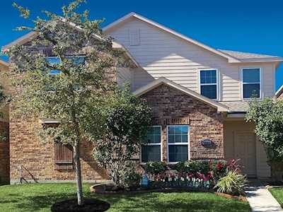 8207 Malago Point Dr Cypress, TX 77433
