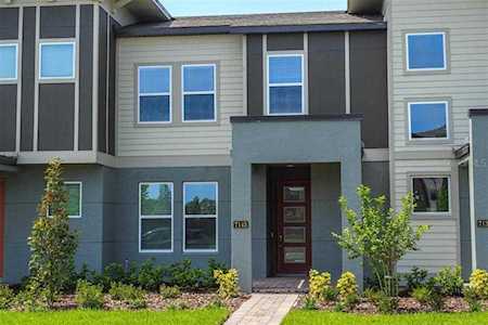 7145 Carrick Bend Ln Orlando, FL 32819