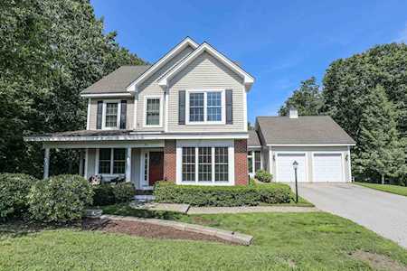 35 Acorn Circle Manchester, NH 03102