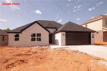 3243 Summer View Ave Springdale, AR 72764