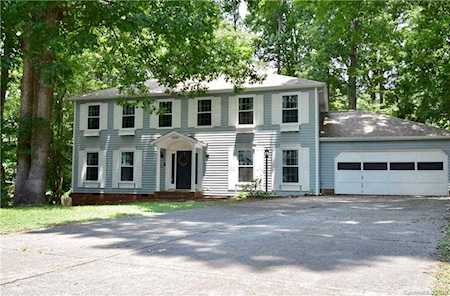 2601 Willowdale Ln Matthews, NC 28105