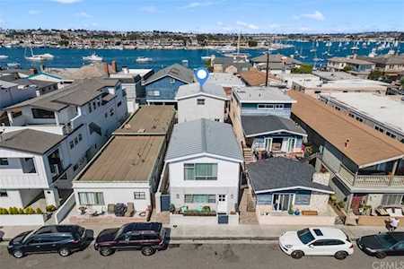 910 W Balboa Boulevard Newport Beach, CA 92661