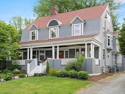 17 Somerset Rd Newton, MA 02465