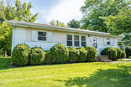 1368 Dotland Cir Shelbyville, KY 40065