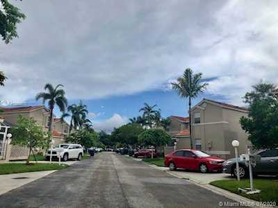 11046 Long Boat Dr Hollywood, FL 33026