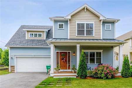 19 Wyndsor Way Warwick, RI 02889