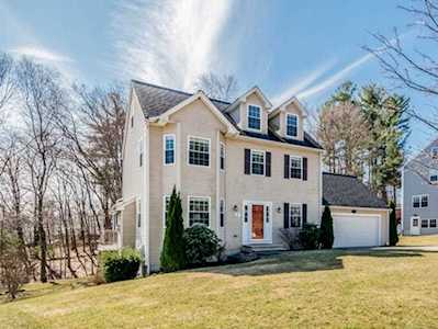 7 Wilkate Pl Clinton, MA 01510