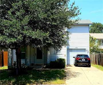 13320 Coomes Dr Del Valle, TX 78617
