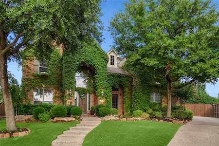 8 Lawton Court Frisco, TX 75033