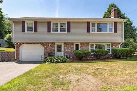 3 Mulberry Lane Billerica, MA 01821