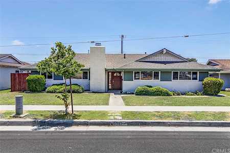 5542 Edinger Avenue Huntington Beach, CA 92649
