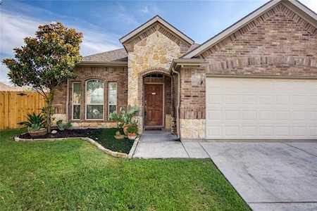 10413 Prairie Heights Court Fort Worth, TX 76108
