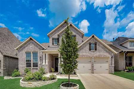 9208 Pecan Woods Trail Lantana, TX 76226