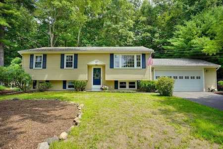 17 Louis Street Holliston, MA 01746