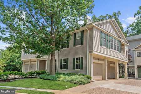 1307 Windleaf Dr #131 Reston, VA 20194