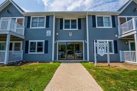 450 Somerset Ave #209 Taunton, MA 02780