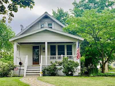 1352 Valencia Rd Niskayuna, NY 123095332