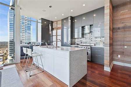 360 Nueces ST #4302 Austin, TX 78701
