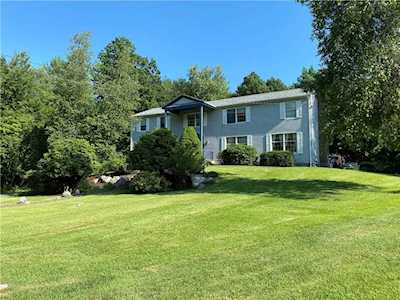 2 Sally Ann Dr East Greenwich, RI 02818