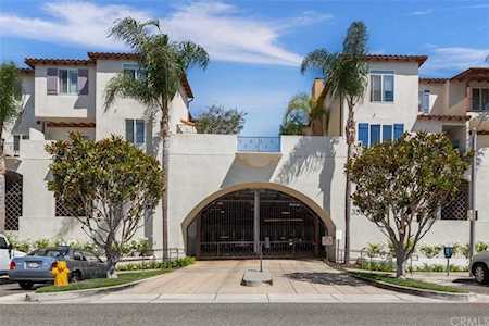 344 5th Street Huntington Beach, CA 92648