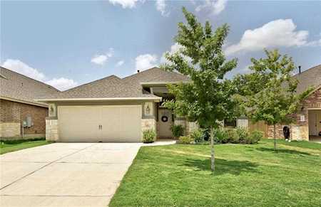 204 Wooden Lodge Dr Manchaca, TX 78652