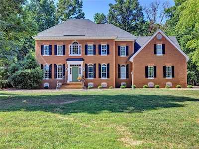 2212 Worchester Rd Midlothian, VA 23113