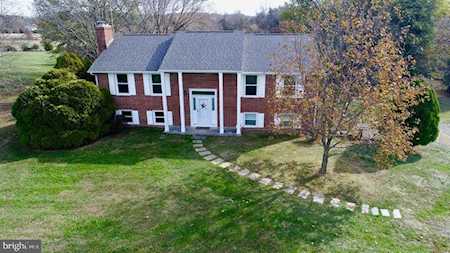 13198 Berlin Turnpike Lovettsville, VA 20180