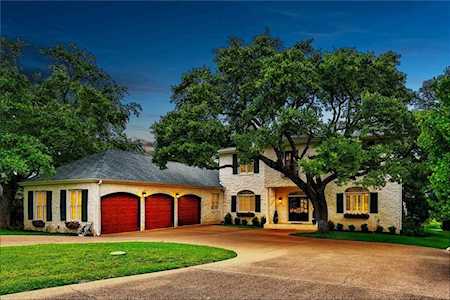512 Rolling Green Dr Lakeway, TX 78734