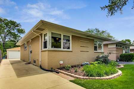 1331 S Highland Ave Arlington Heights, IL 60005